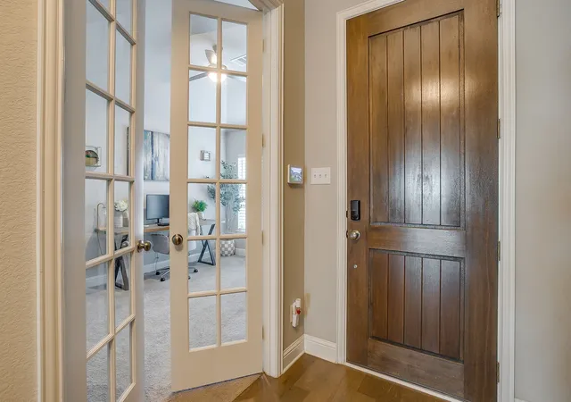 Photo 3 of Single family home for sale at 709 Waterford Wy, Joshua, TX 76058 | MLS# 21210793 | Listing updated on 2026-09-12