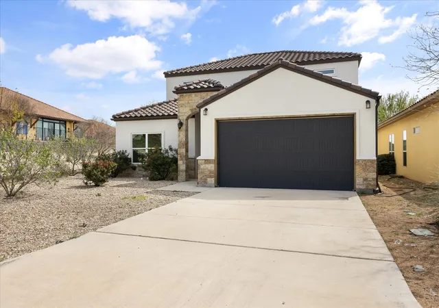 Photo 3 of Single family home for sale at 178 Valley View St, Glen Rose, TX 76043 | MLS# 21211039 | Listing updated on 2026-09-14