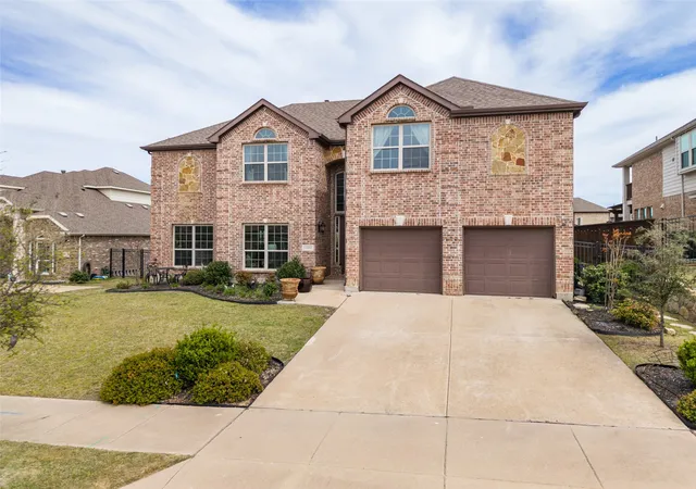 Photo 2 of Single family home for sale at 1305 Port Royale Pl, Wylie, TX 75098 | MLS# 21209452 | Listing updated on 2026-09-12