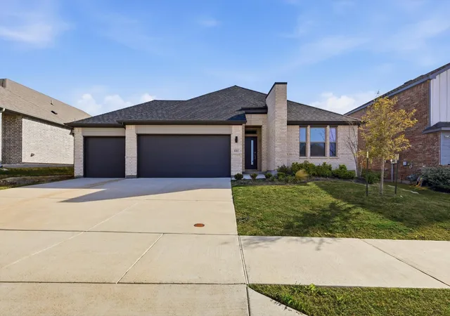 Photo 2 of Single family home for sale at 1212 Nuevo Rancho Ln, Haslet, TX 76052 | MLS# 21206574 | Listing updated on 2026-09-27