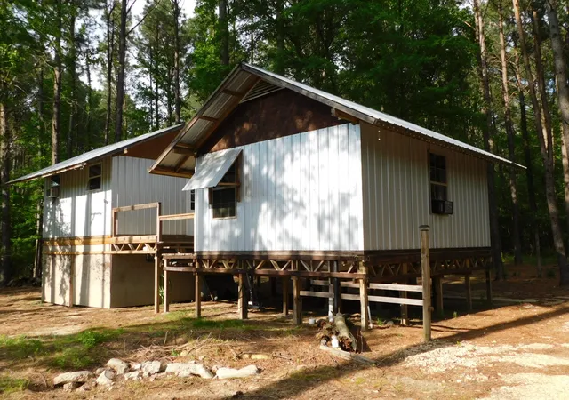 Photo 1 of Single family home for sale at 165 Rosewood Rd, Springhill, LA 71075 | MLS# 21211837 | Listing updated on 2026-09-10