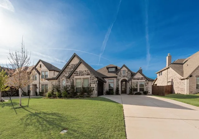 Photo 3 of Single family home for sale at 3034 Kenna Ct, Midlothian, TX 76065 | MLS# 21189172 | Listing updated on 2026-09-08