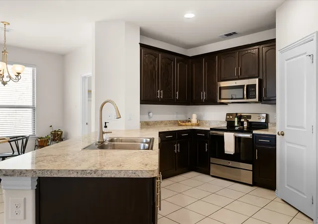 Photo 3 of Single family home for sale at 209 Emerald Creek Dr, Fort Worth, TX 76131 | MLS# 21206601 | Listing updated on 2026-09-12