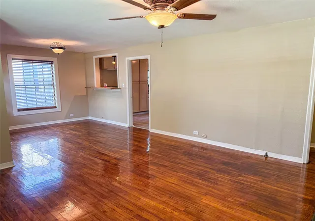 Photo 3 of Single family home for sale at 104 Dixon St, Cleburne, TX 76033 | MLS# 21212111 | Listing updated on 2026-09-14