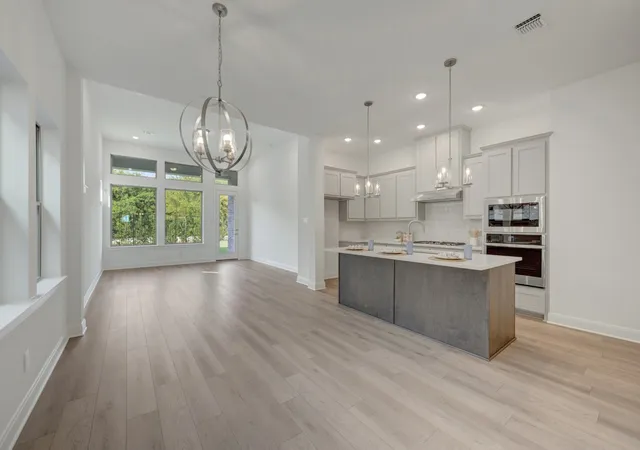 Photo 4 of Single family home for sale at 1737 Mosaic Wy, Mesquite, TX 75181 | MLS# 21211314 | Listing updated on 2026-09-15