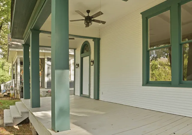 Photo 3 of Single family home for sale at 415 Boulevard St, Shreveport, LA 71104 | MLS# 21207956 | Listing updated on 2026-09-14