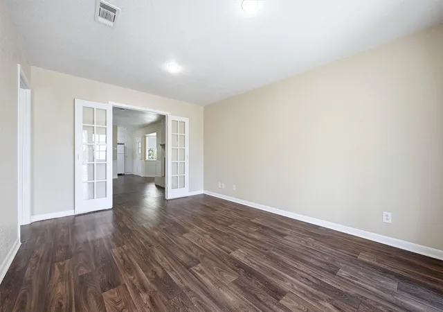 Photo 3 of House for sale at 421 & 423 N Carl St, Sherman, TX 75092 | MLS# 21211900 | Listing updated on 2026-09-29