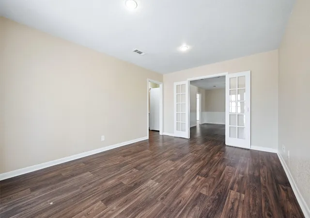 Photo 4 of House for sale at 421 & 423 N Carl St, Sherman, TX 75092 | MLS# 21211900 | Listing updated on 2026-09-29