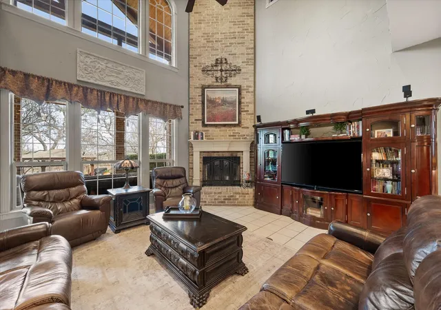 Photo 3 of Single family home for sale at 2703 Katherine Ct, Dwg, TX 76016 | MLS# 21209755 | Listing updated on 2026-09-13