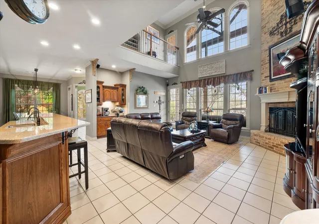 Photo 4 of Single family home for sale at 2703 Katherine Ct, Dwg, TX 76016 | MLS# 21209755 | Listing updated on 2026-09-13