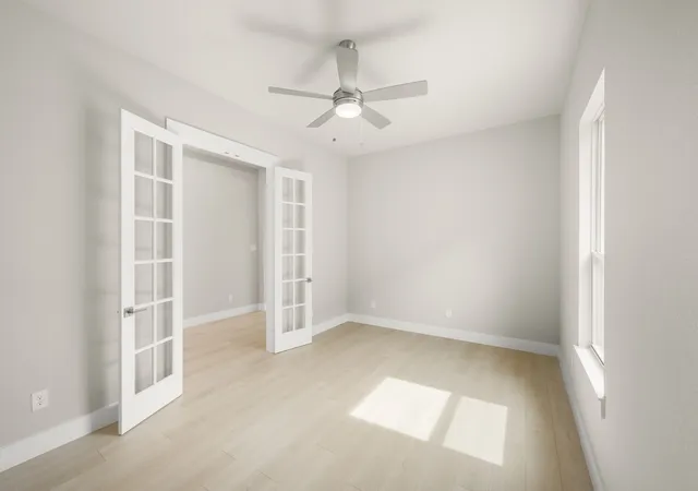 Photo 4 of Single family home for sale at 225 Ravenna Blvd, Justin, TX 76247 | MLS# 21212709 | Listing updated on 2026-10-05