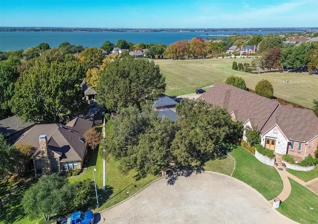 Photo 2 of Single family home for sale at 1590 Sunset Hill Dr, Rockwall, TX 75087 | MLS# 21209862 | Listing updated on 2026-09-14