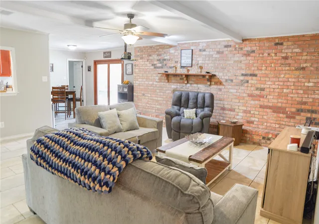 Photo 3 of Single family home for sale at 122 Jill Ln Ln, Sulphur Springs, TX 75482 | MLS# 21214042 | Listing updated on 2026-09-17