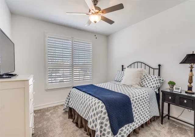 Photo 3 of Single family home for sale at 424 Long Pines Dr, Mc Kinney, TX 75071 | MLS# 21212126 | Listing updated on 2026-09-21
