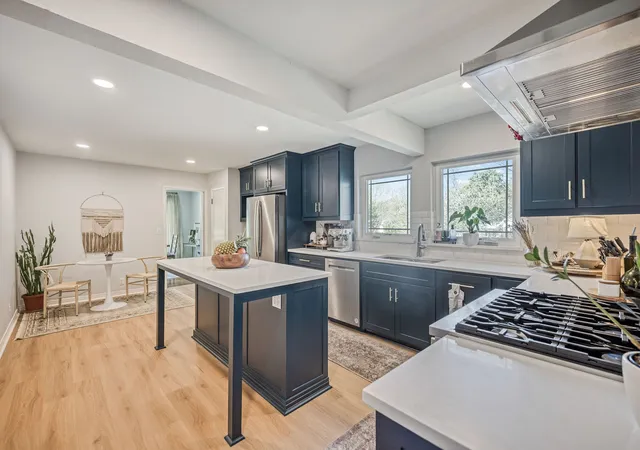 Photo 1 of Single family home for sale at 2801 5th Ave, Fort Worth, TX 76110 | MLS# 21211390 | Listing updated on 2026-09-27
