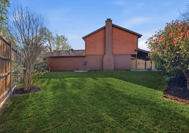 Photo 3 of Single family home for sale at 3609 Wayne Ct, Bedford, TX 76021 | MLS# 21210534 | Listing updated on 2026-09-10