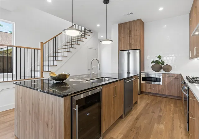 Photo 3 of Single family home for sale at 6607 Roper St, Dallas, TX 75209 | MLS# 21139302 | Listing updated on 2026-09-13