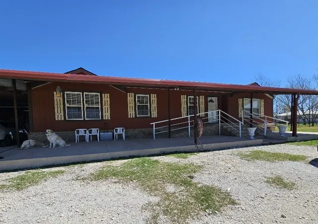 Manufactured home for sale at 4109 Bramblett Rd, Cleburne, TX 76031 | MLS# 21214655