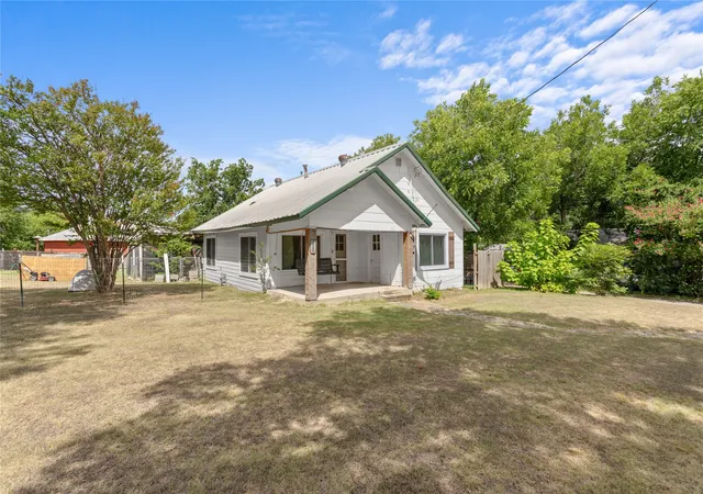 Photo 2 of Single family home for sale at 200 S Cleveland, Meridian, TX 76665 | MLS# 21214684 | Listing updated on 2026-09-08