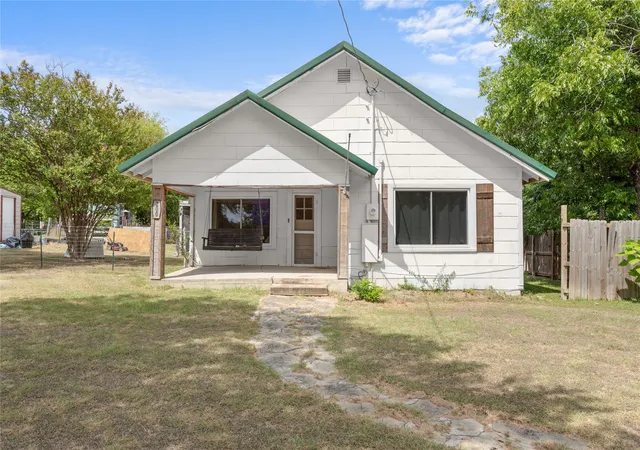 Photo 3 of Single family home for sale at 200 S Cleveland, Meridian, TX 76665 | MLS# 21214684 | Listing updated on 2026-09-08