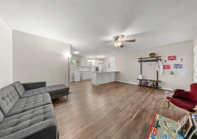 Photo 4 of Single family home for sale at 5907 Caldwell St, Waco, TX 76710 | MLS# 21210101 | Listing updated on 2026-10-02