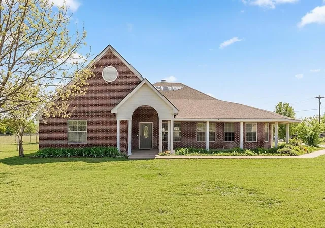 Photo 1 of Single family home for sale at 12338 Park Ridge Trl, Fort Worth, TX 76179 | MLS# 21215009 | Listing updated on 2026-09-14