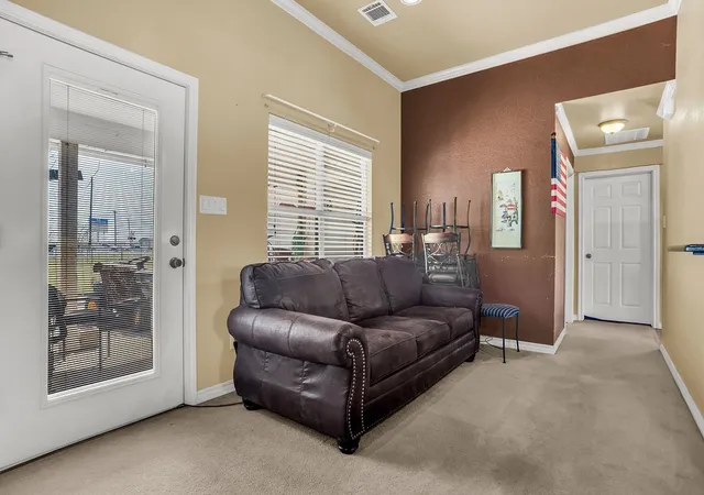 Photo 4 of Single family home for sale at 12338 Park Ridge Trl, Fort Worth, TX 76179 | MLS# 21215009 | Listing updated on 2026-09-14