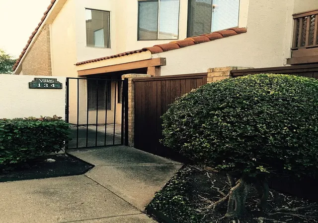 Photo 2 of Condo for sale at 519 Ranch Trl #134, Irving, TX 75063 | MLS# 21195826 | Listing updated on 2026-09-08
