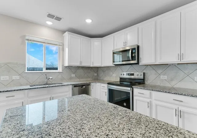 Photo 2 of Single family home for sale at 1117 Ainsley Ln, Forney, TX 75126 | MLS# 21215271 | Listing updated on 2026-09-29