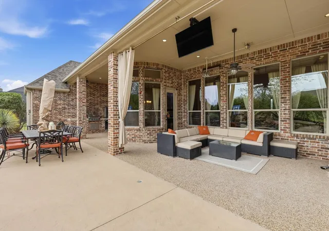 Photo 2 of Sale Pending at 406 Spurgin Rd, Allen, TX 75002 | MLS# 21215322 | Listing updated on 2026-09-14