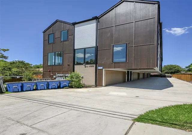Photo 3 of Multi family home for sale at 2247 Mail Ave, Dallas, TX 75235 | MLS# 21209246 | Listing updated on 2026-09-08