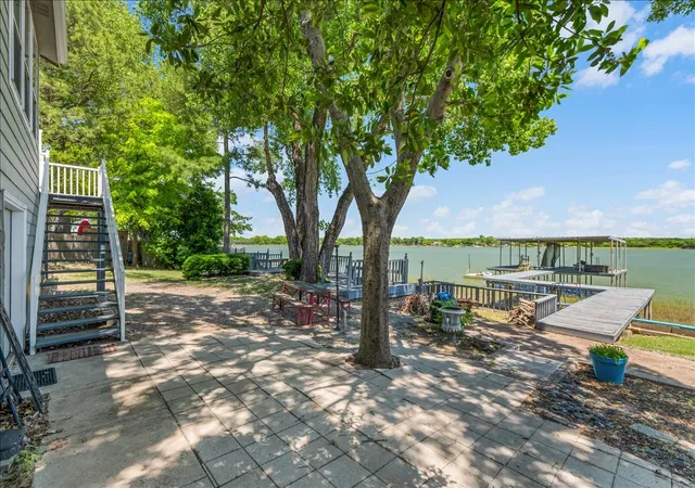 Photo 1 of Single family home for sale at 1128 W Lake Dr, Weatherford, TX 76087 | MLS# 21214658 | Listing updated on 2026-09-09