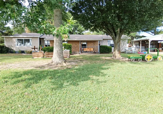 Photo 1 of Single family home for sale at 8140 Fm 513 S, Lone Oak, TX 75453 | MLS# 21215547 | Listing updated on 2026-09-09