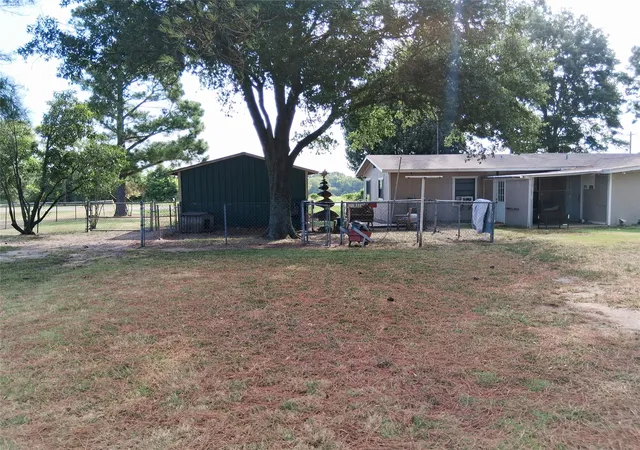 Photo 3 of Single family home for sale at 8140 Fm 513 S, Lone Oak, TX 75453 | MLS# 21215547 | Listing updated on 2026-09-09