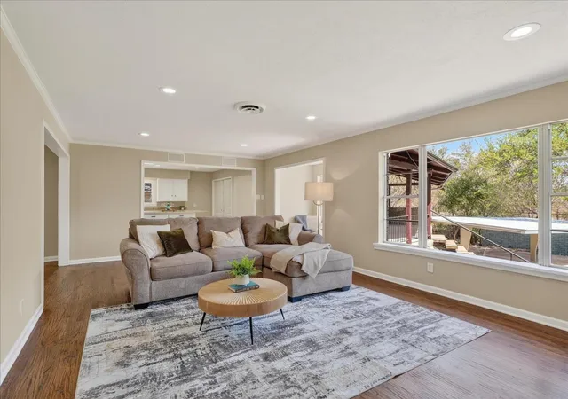 Photo 1 of Single family home for sale at 3863 Clayton Rd E, Fort Worth, TX 76116 | MLS# 21206210 | Listing updated on 2026-09-08