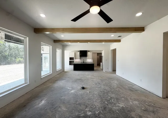 Photo 4 of Single family home for sale at 1102 Silver Sage Trl, Weatherford, TX 76085 | MLS# 21216113 | Listing updated on 2026-09-07