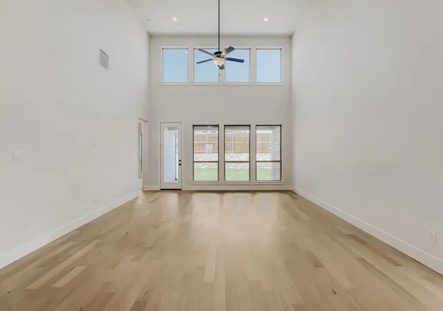 Photo 3 of Sale Pending at 4315 Blackberry Ln, Little Elm, TX 75068 | MLS# 21216126 | Listing updated on 2026-09-15