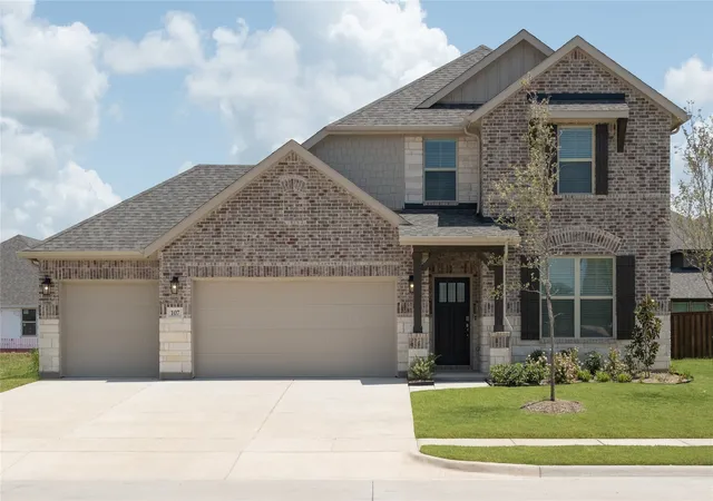 Photo 1 of Single family home for sale at 107 Memorial Dr, Forney, TX 75126 | MLS# 21216378 | Listing updated on 2026-09-13