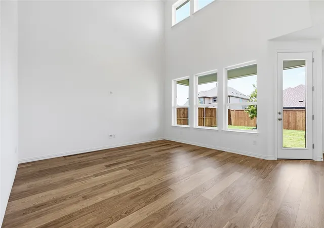 Photo 3 of Single family home for sale at 1309 Huntington Dr, Anna, TX 75409 | MLS# 21214187 | Listing updated on 2026-09-29