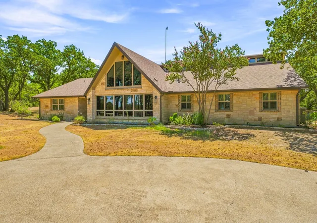 Photo 2 of Single family home for sale at 230 Private Road 2174, Decatur, TX 76234 | MLS# 21216632 | Listing updated on 2026-09-12