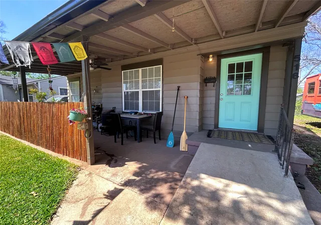 Photo 2 of Single family home for sale at 516 Harlem Ave, Waco, TX 76704 | MLS# 21217589 | Listing updated on 2026-09-28