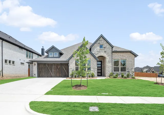 Photo 1 of Single family home for sale at 4033 Foot Hills Dr, Midlothian, TX 76065 | MLS# 21217708 | Listing updated on 2026-09-10