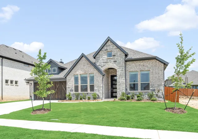 Photo 3 of Single family home for sale at 4033 Foot Hills Dr, Midlothian, TX 76065 | MLS# 21217708 | Listing updated on 2026-09-10