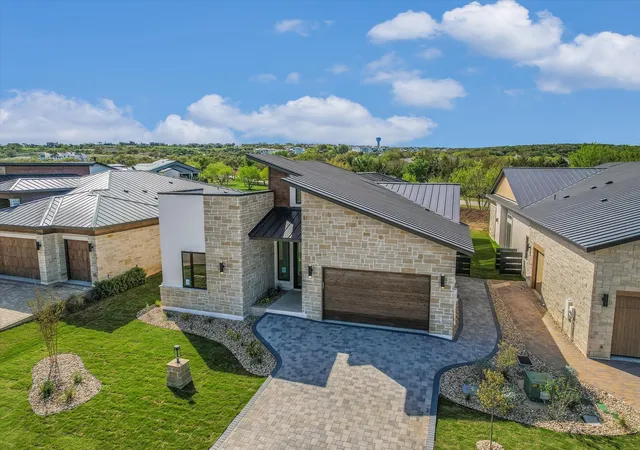 Photo 1 of Single family home for sale at 121 Azalea Loop, Horseshoe Bay, TX 78657 | MLS# 21210328 | Listing updated on 2026-09-14