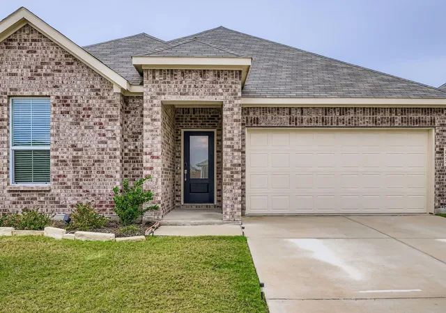 Photo 3 of Single family home for sale at 822 Madrono Dr, Princeton, TX 75407 | MLS# 21214387 | Listing updated on 2026-09-12