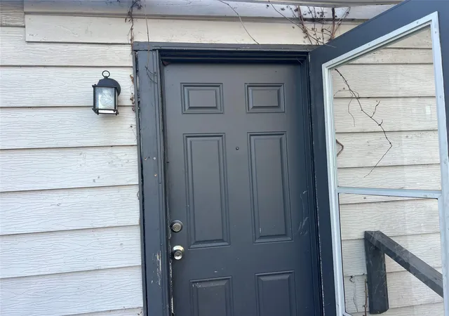 Photo 3 of Single family home for sale at 4509 Sandage Ave, Fort Worth, TX 76115 | MLS# 21217370 | Listing updated on 2026-08-02