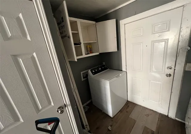Photo 4 of Single family home for sale at 4509 Sandage Ave, Fort Worth, TX 76115 | MLS# 21217370 | Listing updated on 2026-08-02