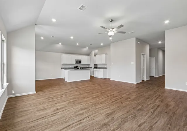 Photo 3 of Sale Pending at 3300 Royal Forest Dr, Denton, TX 76208 | MLS# 21198304 | Listing updated on 2026-09-08