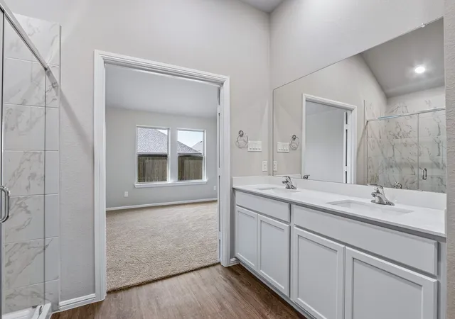 Photo 4 of Sale Pending at 3300 Royal Forest Dr, Denton, TX 76208 | MLS# 21198304 | Listing updated on 2026-09-08