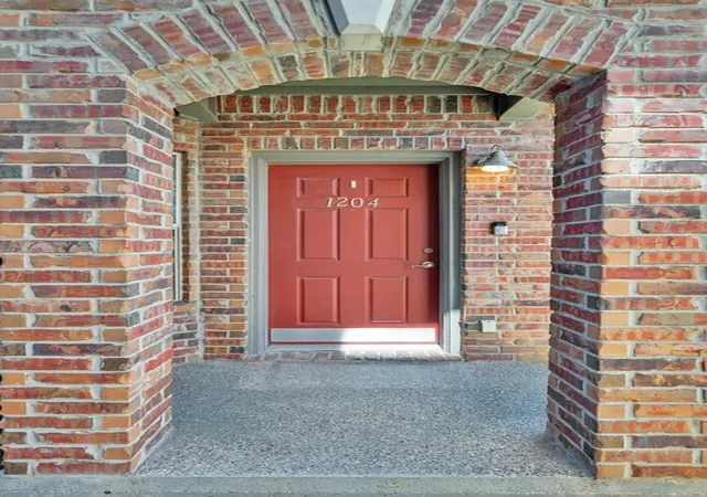 Photo 2 of Condo for sale at 1701 S 12th St #1204, Waco, TX 76706 | MLS# 21217419 | Listing updated on 2026-09-11